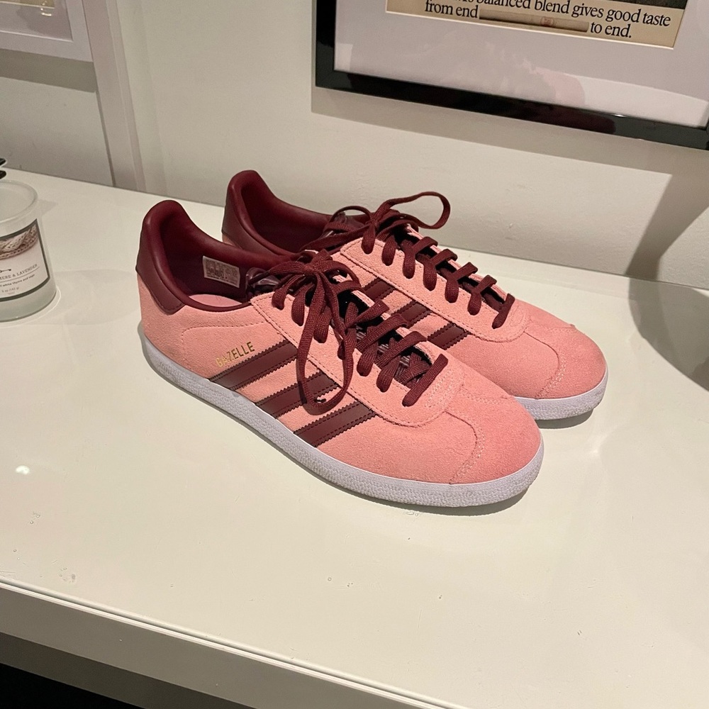 SOLD ON ANOTHER PLATFORM Adidas gazelle sneakers original heritage sneakers
